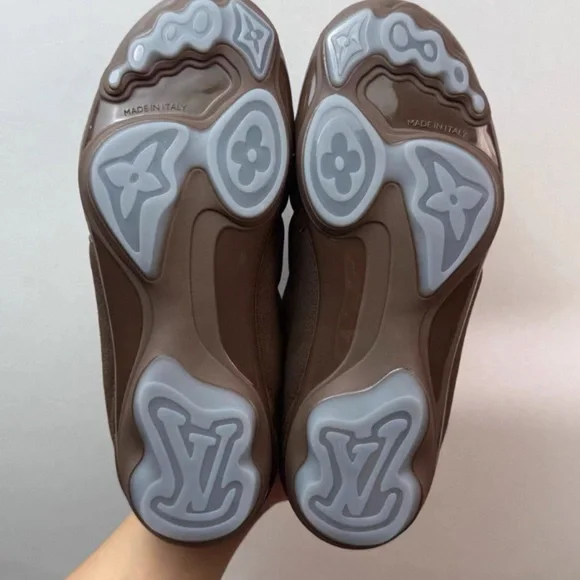 Louis Vuitton Dark Brown Women's Sneakers - Picture 7 of 8